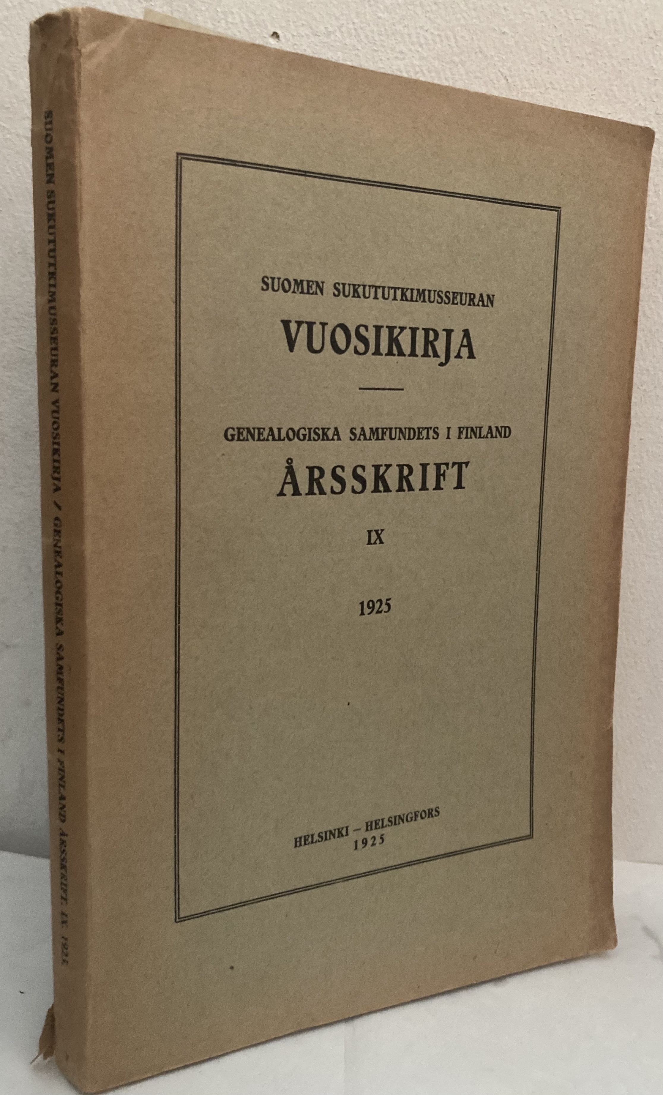 Suomen sukututkimusseuran vuosikirja. Genealogiska samfundets i Finland årsskrift IX. 1925