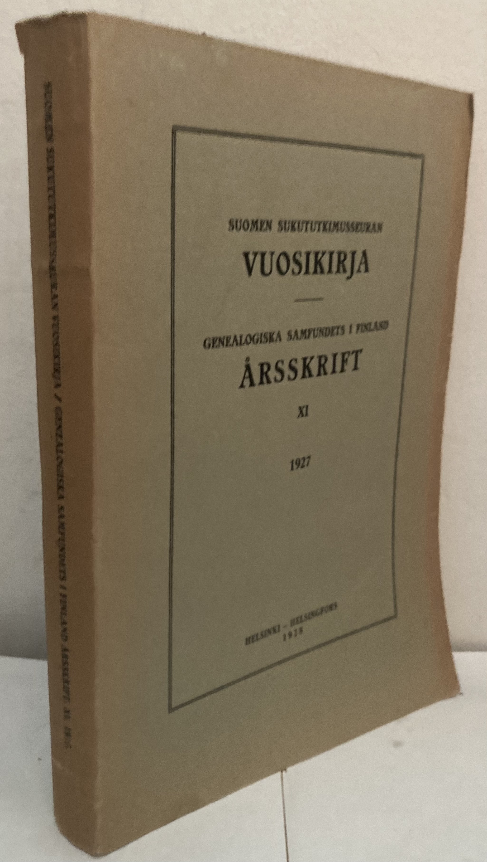 Suomen sukututkimusseuran vuosikirja. Genealogiska samfundets i Finland årsskrift XI. 1927