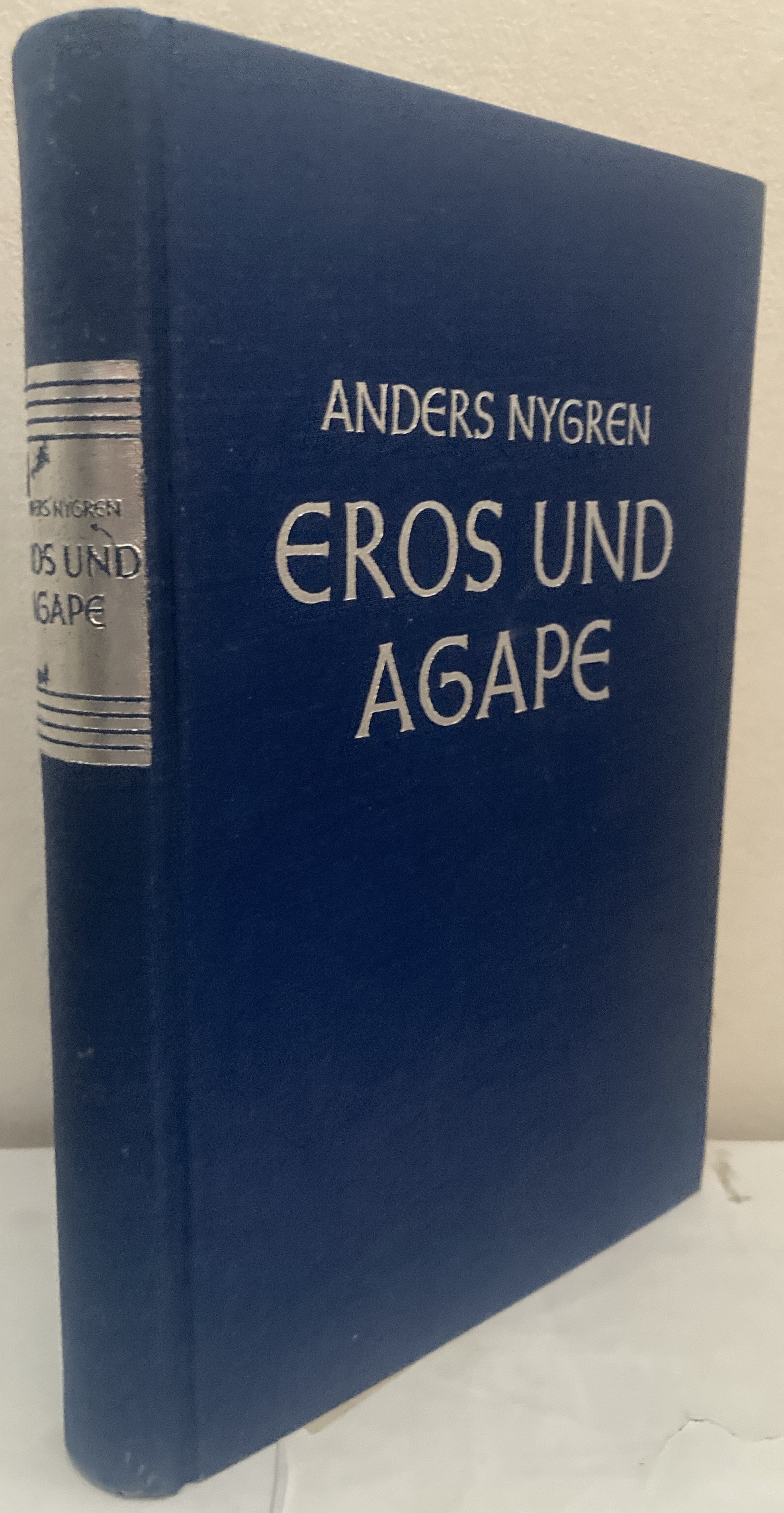 Eros und Agape. Gestaltwandlungen der christlichen Liebe